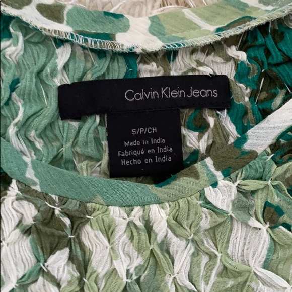 Green Top - Picture 5 of 6